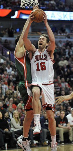 Gasol powers Bulls past Bucks, 95.